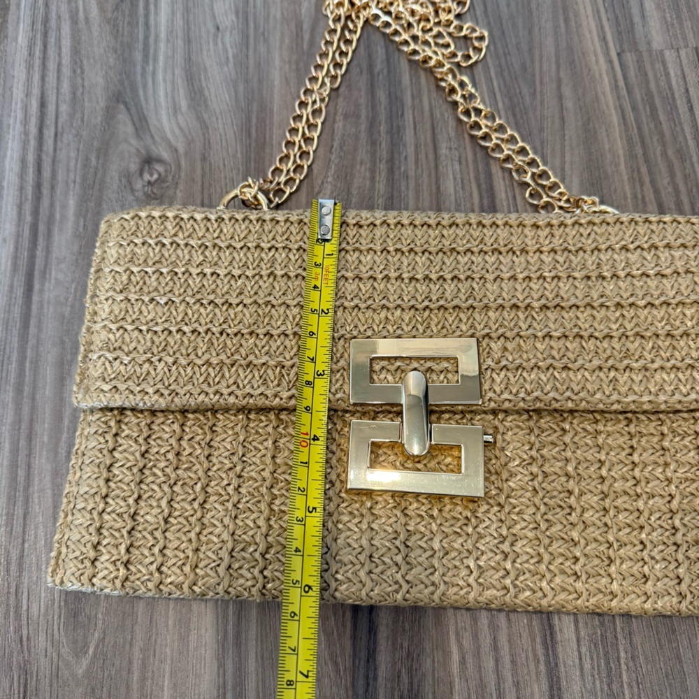 NWT Woven Bag with Gold Clasp - Picture 12 of 13
